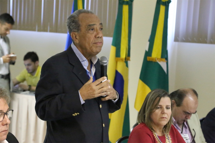 João Alves discute transporte e mobilidade urbana no Fórum Nacional - SMTT Aracaju